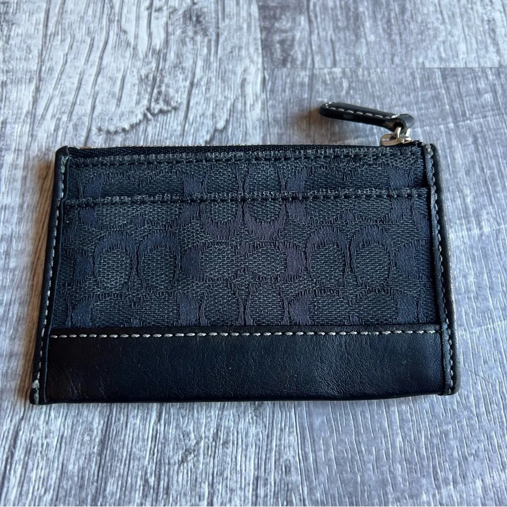 Coach Key Chain/Card Holder Wallet Black